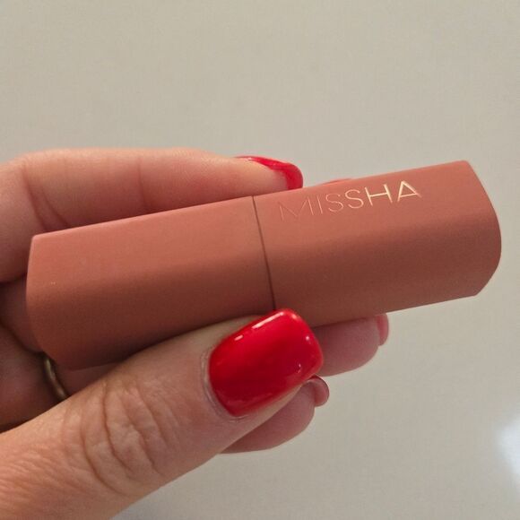 MISSHA Lipstick in Dare Rouge Velvet New - Picture 2 of 6